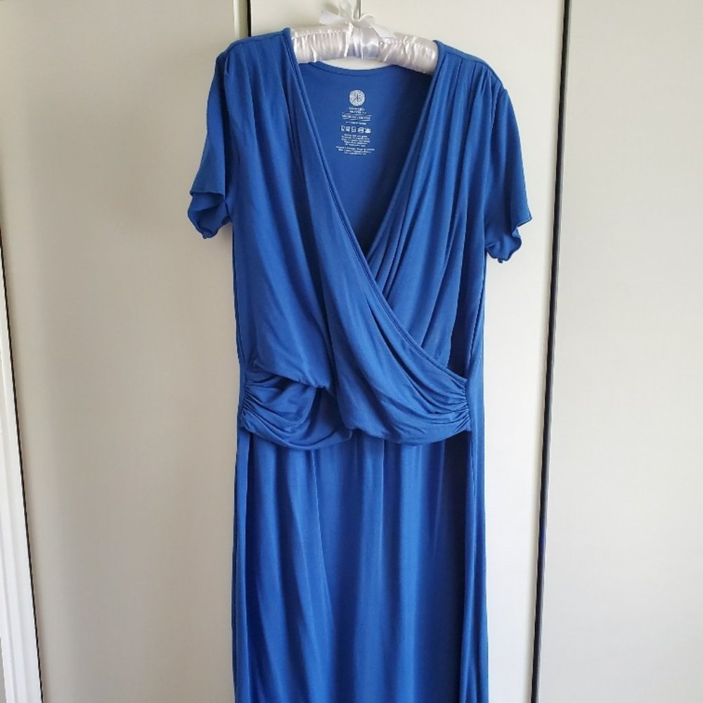 Kindred Bravely Maternity & Nursing Dress Medium